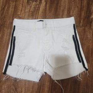 Express Shorts.
